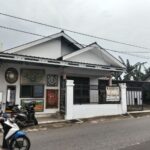 Jual Rumah Plus Toko di Selindung Baru