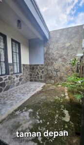 Taman depan rumah di perumahan primavera residence