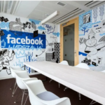 Jasa Mural Dinding Kantor Jakarta Profesional & Murah – Mural Garis Hijau